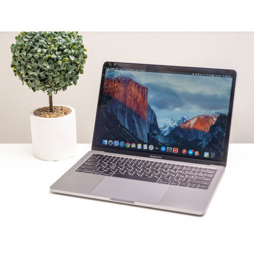 Utilizat Apple MacBook Pro 13 Space Grey 2016 (MPDK2)