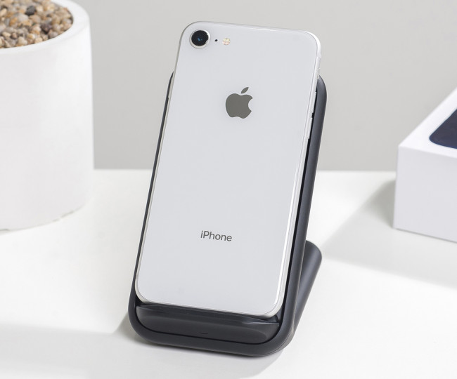 iPhone 8 64gb, argintiu folosit