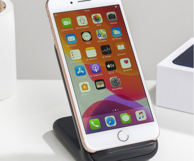 iPhone 8 Plus 64gb, Gold folosit