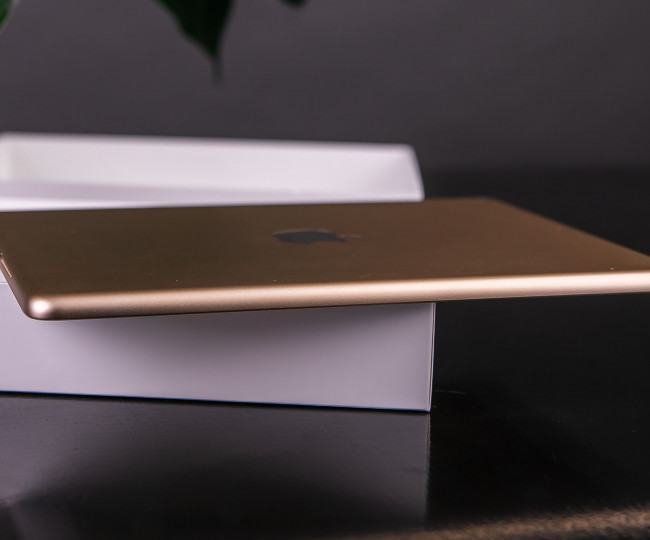 iPad 9.7' (2017) Wi-Fi, 128gb, Gold б/у