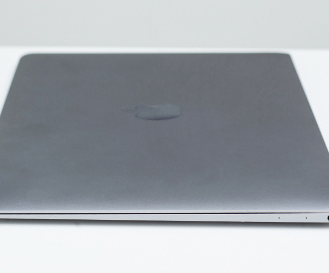 Utilizat Apple MacBook 12 Space Grey 2015 (MJY42)
