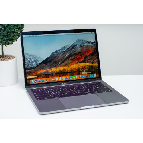 Utilizat Apple MacBook Pro 13 Gri spațial 2019 (MV962)