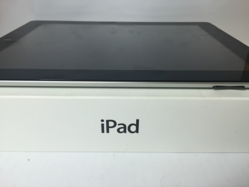 iPad 2 16Gb Black Wi-Fi 3G (MC773) (б.у.)