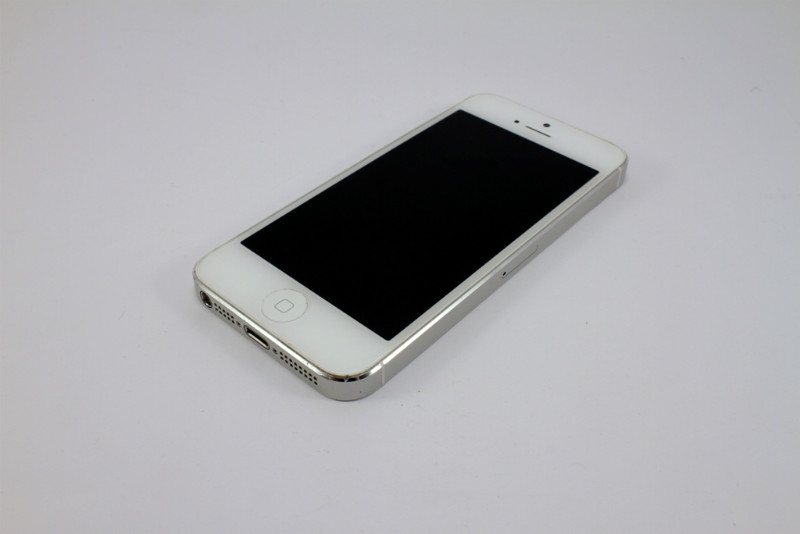 iPhone 5 16Gb White Neverlock folosit 4.5/5
