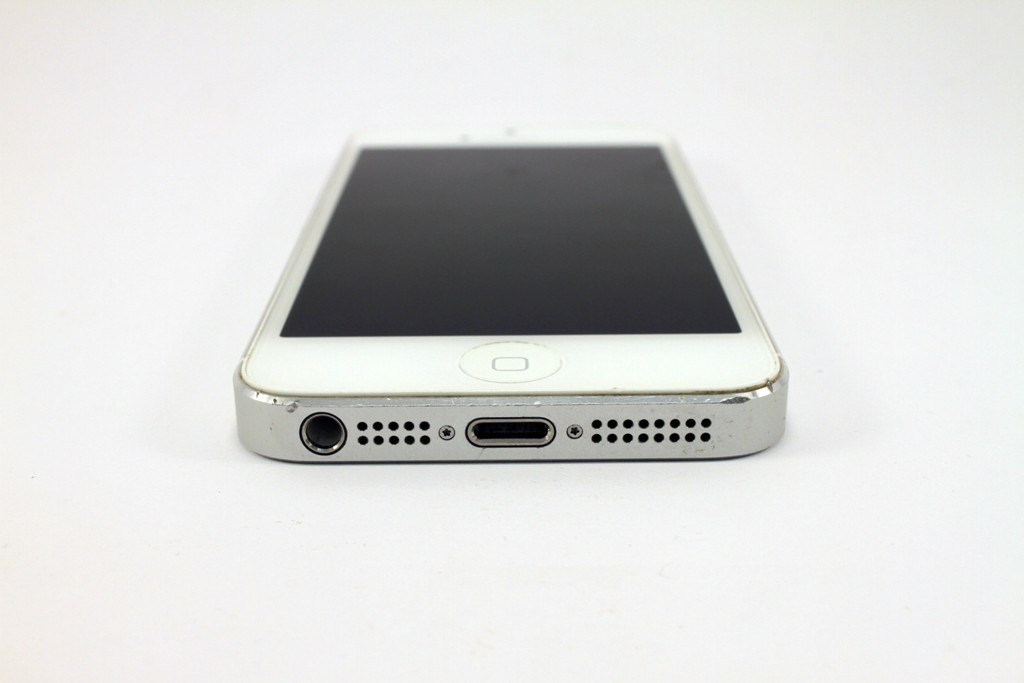 iPhone 5 16Gb White Neverlock folosit 4.5/5