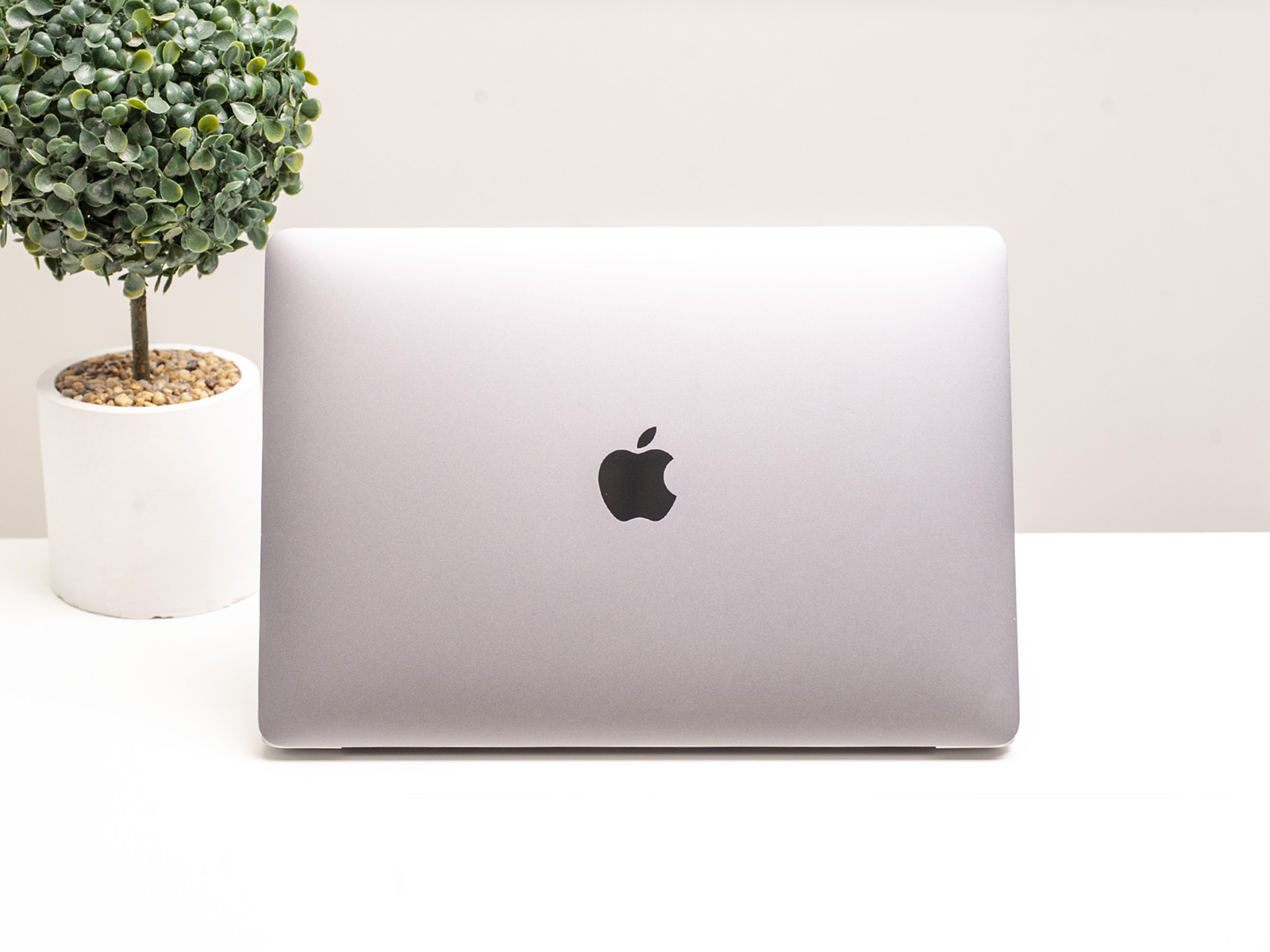 Utilizat Apple MacBook Pro 13 Space Grey 2017 (MPXT2)