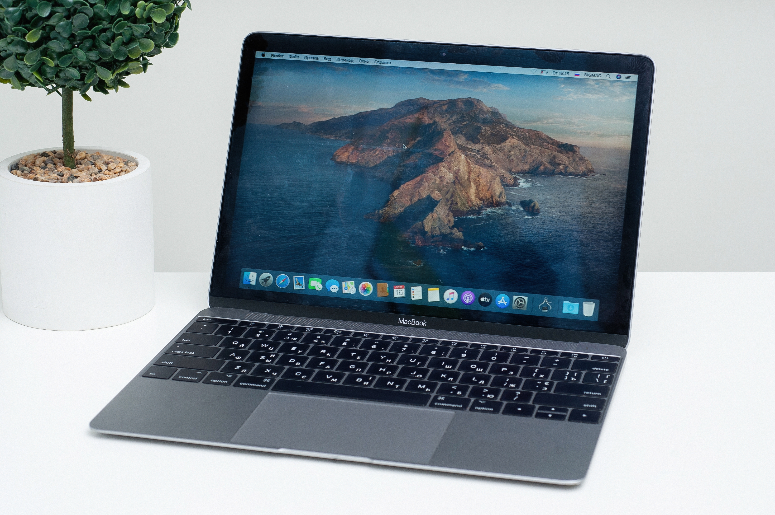 Utilizat Apple MacBook 12 Space Grey 2015 (MJY32)